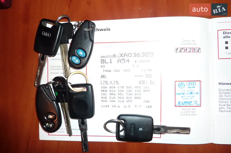 Хэтчбек Audi A3 1998 в Киеве документ