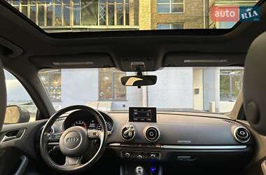 Седан Audi A3 2016 в 