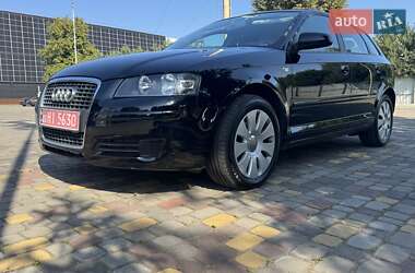 Хэтчбек Audi A3 2007 в 
