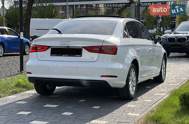 Седан Audi A3 2015 в 