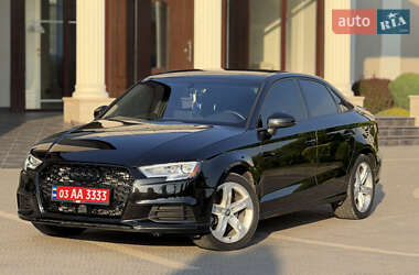 Седан Audi A3 2017 в Стрые