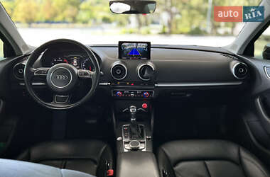 Седан Audi A3 2016 в 
