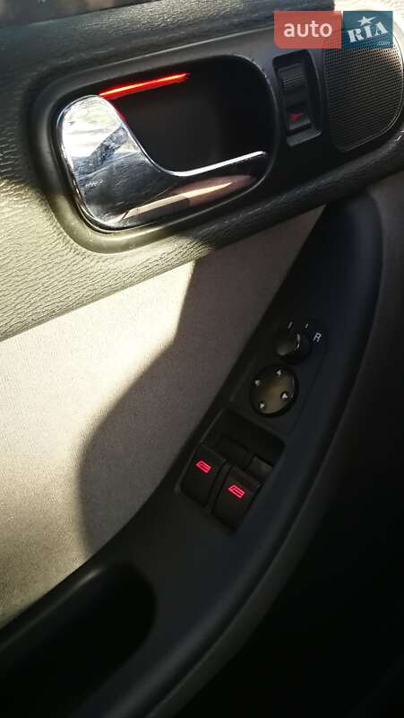 Хэтчбек Audi A3 1998 в Киеве