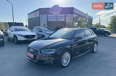 Хетчбек Audi A3 2017 в Запоріжжі