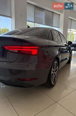 Седан Audi A3 2019 в 