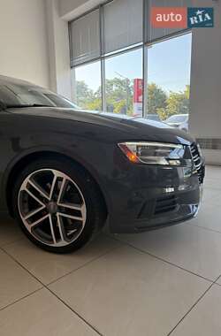 Седан Audi A3 2019 в 