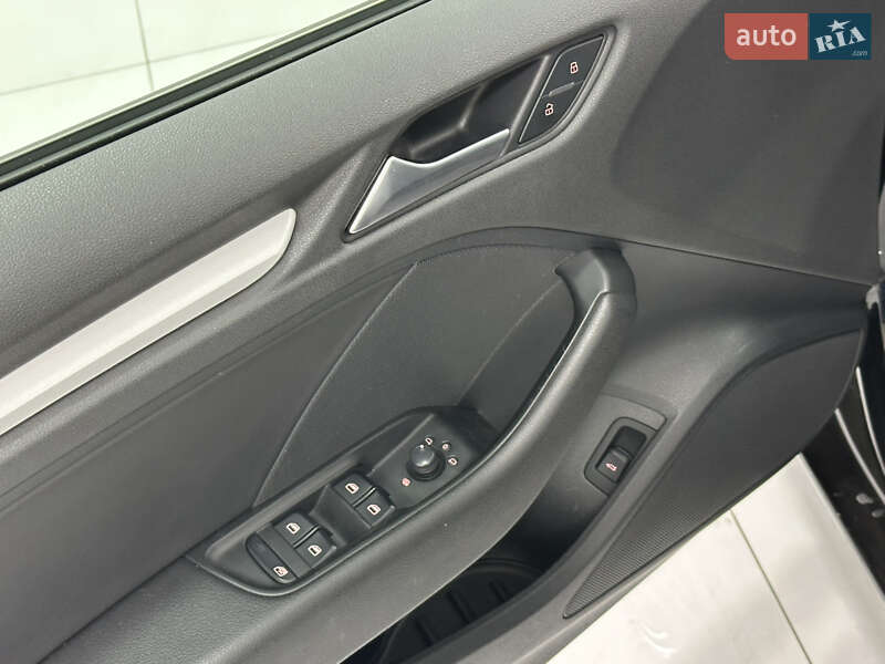 Седан Audi A3 2014 в Одессе