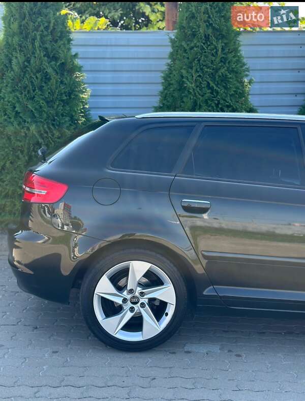 Хетчбек Audi A3 2010 в Львові фото 5 Хетчбек Audi A3 2010 в Львові