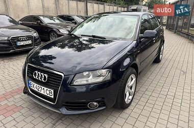 Хетчбек Audi A3 2012 в 