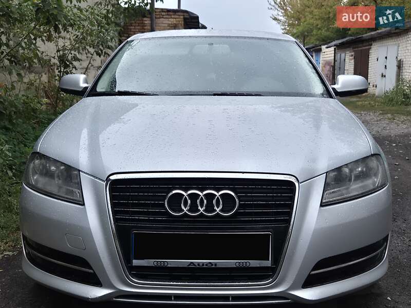 Хетчбек Audi A3 2011 в Дніпрі
