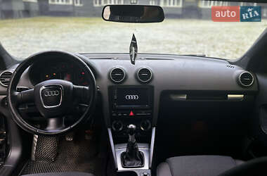 Хэтчбек Audi A3 2007 в 
