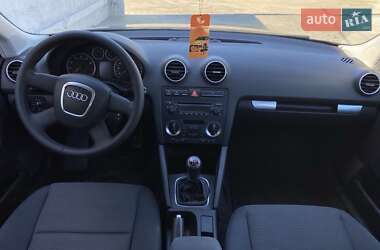 Хэтчбек Audi A3 2007 в 
