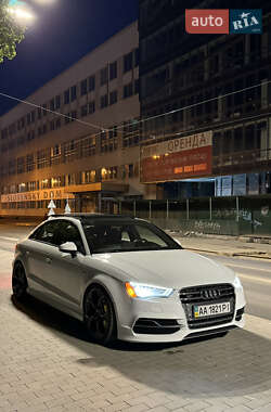 Седан Audi A3 2015 в 