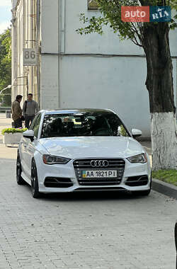 Седан Audi A3 2015 в 