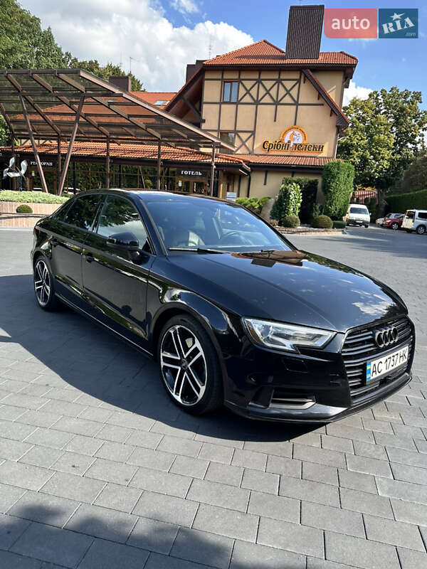 Седан Audi A3 2016 в Луцьку