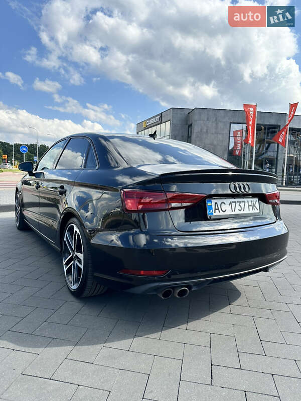 Седан Audi A3 2016 в Луцьку