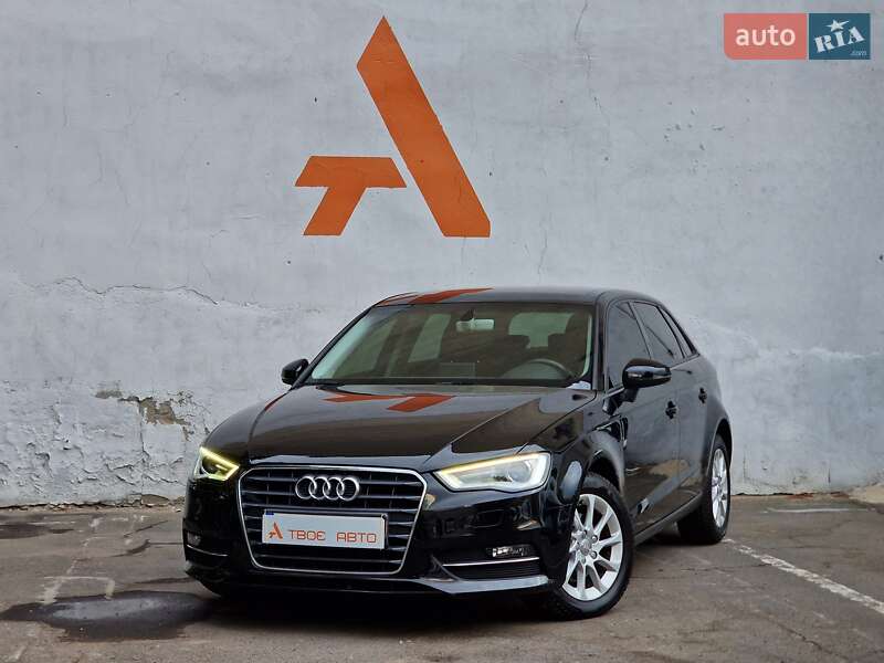 Хэтчбек Audi A3 2015 в Одессе