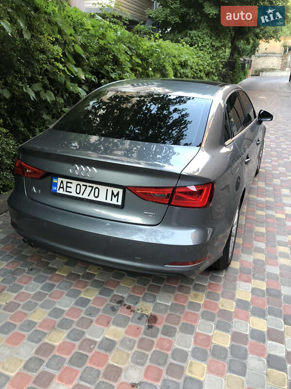 Седан Audi A3 2016 в Днепре