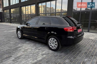 Хетчбек Audi A3 2006 в 