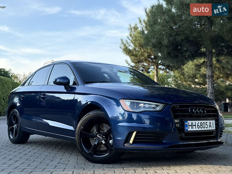 Седан Audi A3 2015 в Одессе