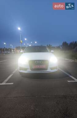 Седан Audi A3 2016 в 