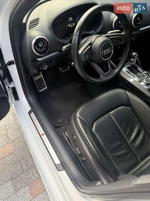 Седан Audi A3 2018 в Киеве фото 19 Седан Audi A3 2018 в Киеве