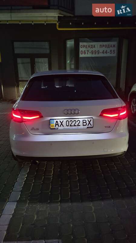 Хэтчбек Audi A3 2015 в Киеве