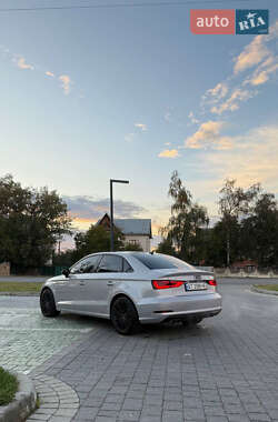 Седан Audi A3 2014 в Ивано-Франковске