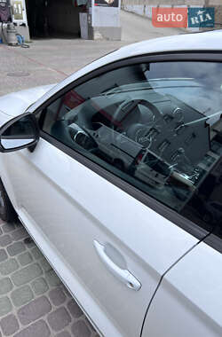 Седан Audi A3 2015 в 