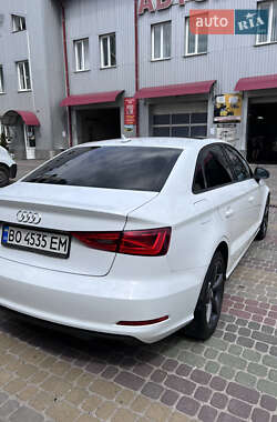 Седан Audi A3 2015 в 