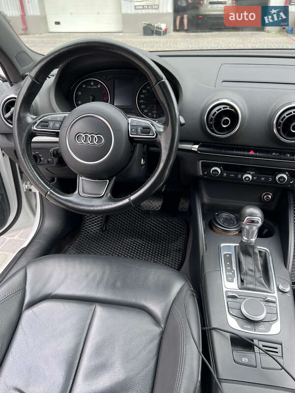 Седан Audi A3 2015 в Тернополе