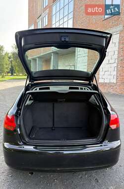 Хэтчбек Audi A3 2005 в 