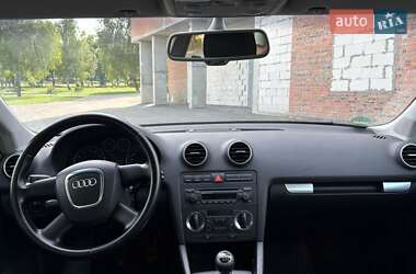 Хэтчбек Audi A3 2005 в 