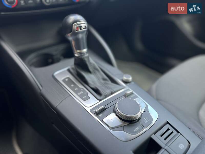 Хэтчбек Audi A3 2019 в Львове