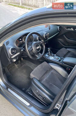 Хэтчбек Audi A3 2016 в Киеве
