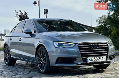 Седан Audi A3 2014 в 