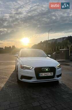 Седан Audi A3 2015 в Самборі
