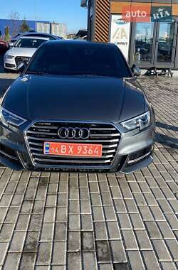 Седан Audi A3 2018 в Львове