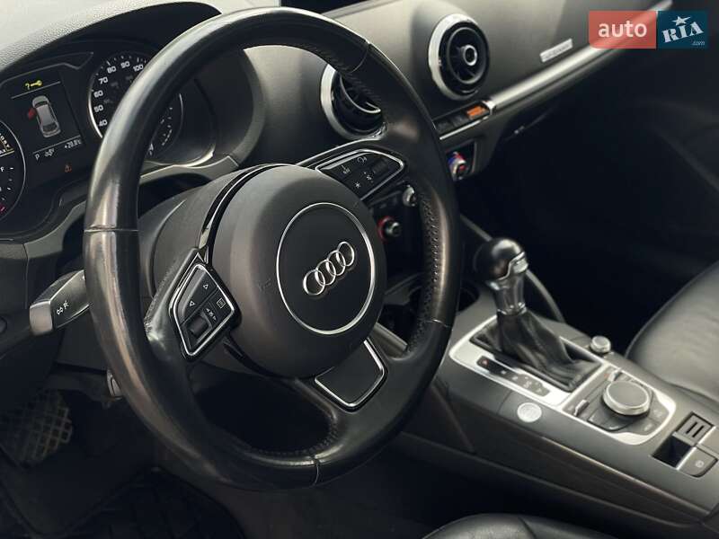 Хэтчбек Audi A3 2016 в Днепре