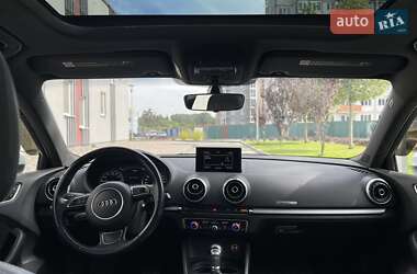 Хетчбек Audi A3 2016 в 