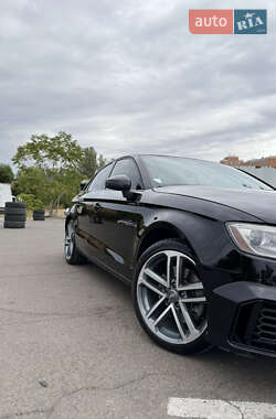 Седан Audi A3 2018 в Одессе