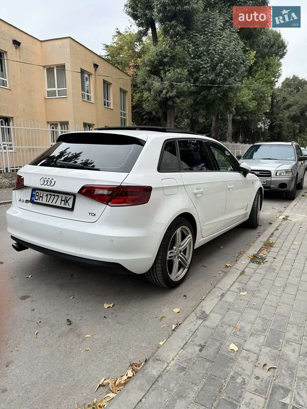Хетчбек Audi A3 2015 в Ізмаїлі