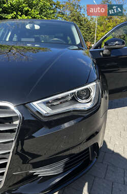 Седан Audi A3 2015 в 