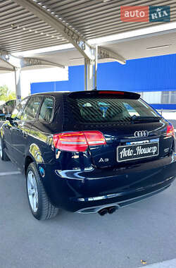 Хетчбек Audi A3 2012 в 