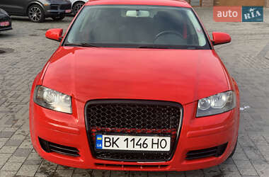 Хэтчбек Audi A3 2007 в 