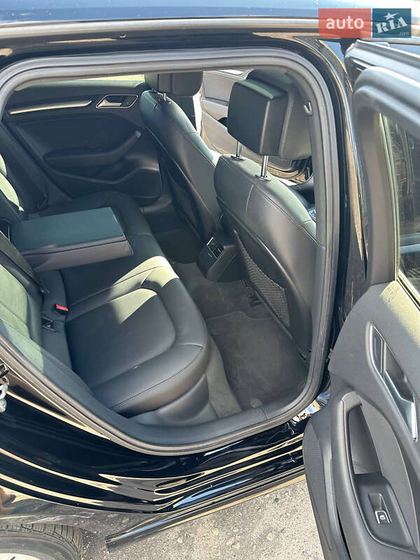 Хэтчбек Audi A3 2018 в Харькове