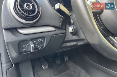 Хетчбек Audi A3 2013 в 