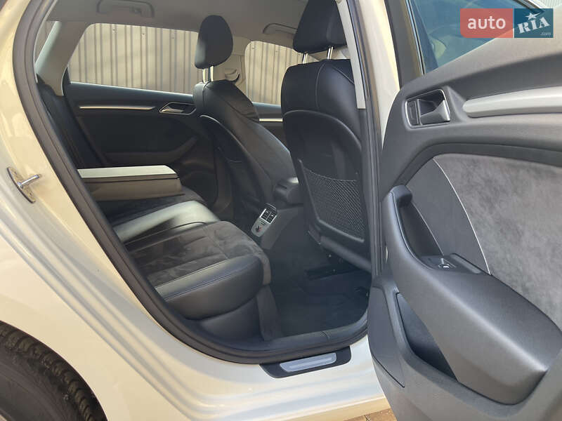 Хетчбек Audi A3 2013 в Хмельницькому