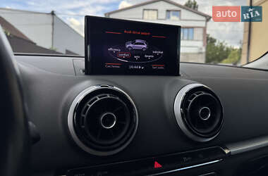Хетчбек Audi A3 2013 в 