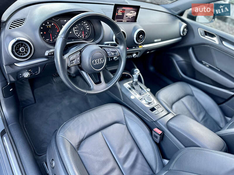 Седан Audi A3 2020 в Киеве